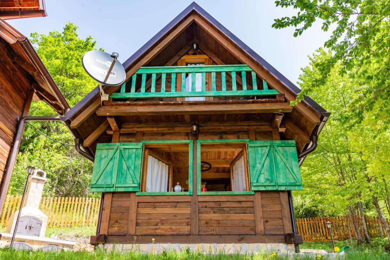 Drvene Kuce Suska - Wooden Houses Suska Zaovine Eksteriør billede