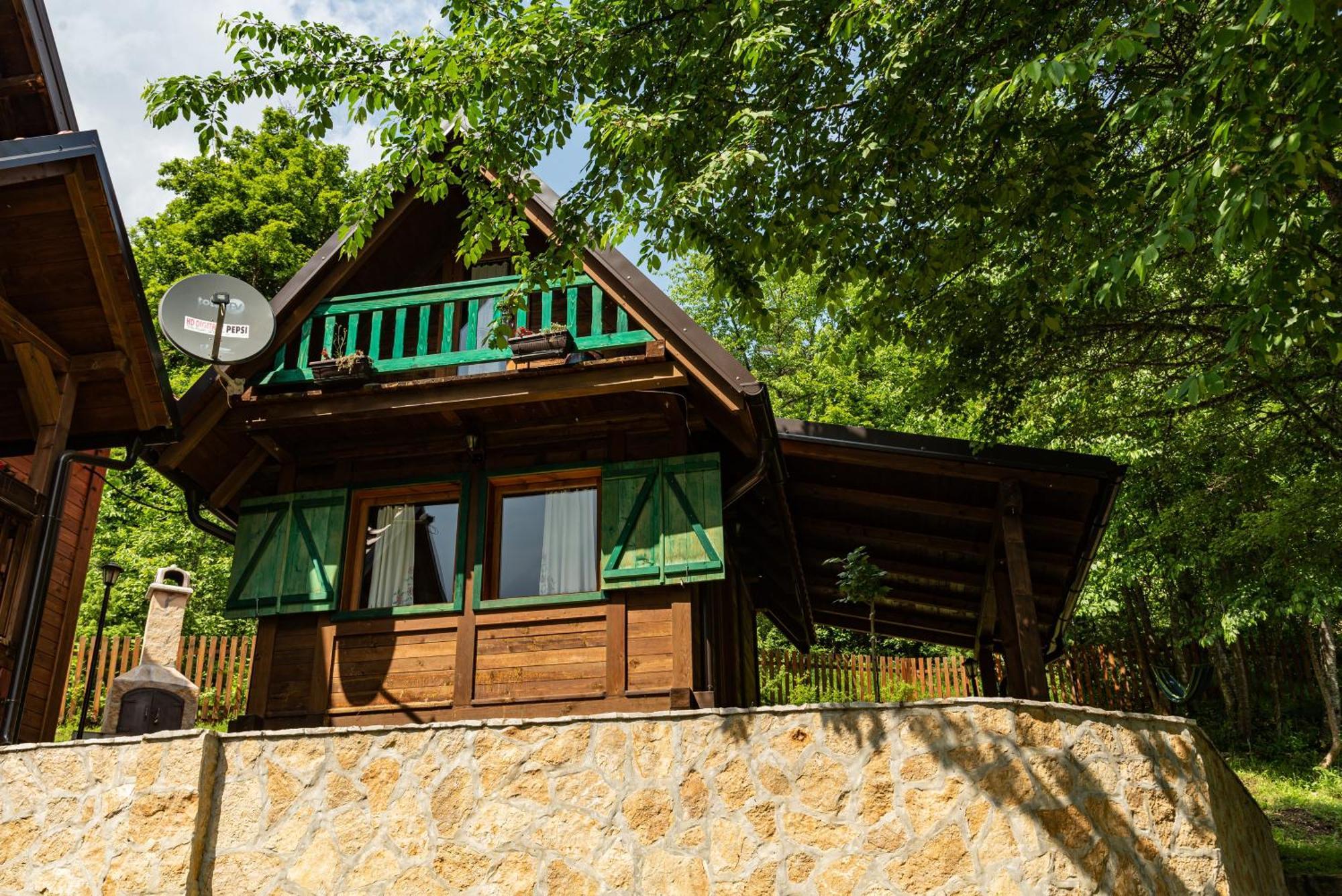 Drvene Kuce Suska - Wooden Houses Suska Zaovine Værelse billede